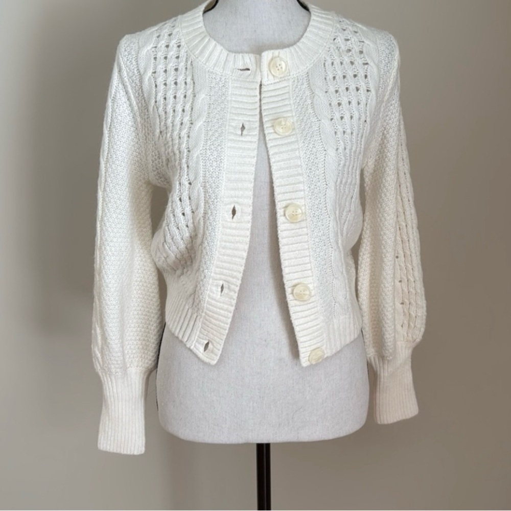 Wild Fable Chunky Knit Cropped Cardigan Sweater Small Cream